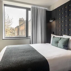 https://tune-hotel-liverpool-street.brighton-hotels-england.com