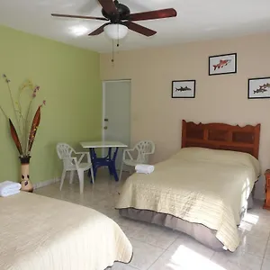 Palapas De Pensión Punta Allen