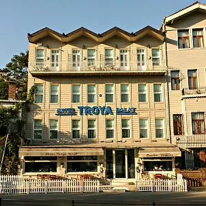troya-balat.istanbul-turkeyhotels.com/