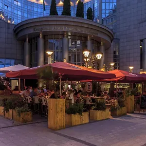 kempinski-corvinus.inbudapesthotels.com/